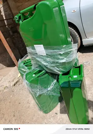 Portable Metallic Fuel Jerrican