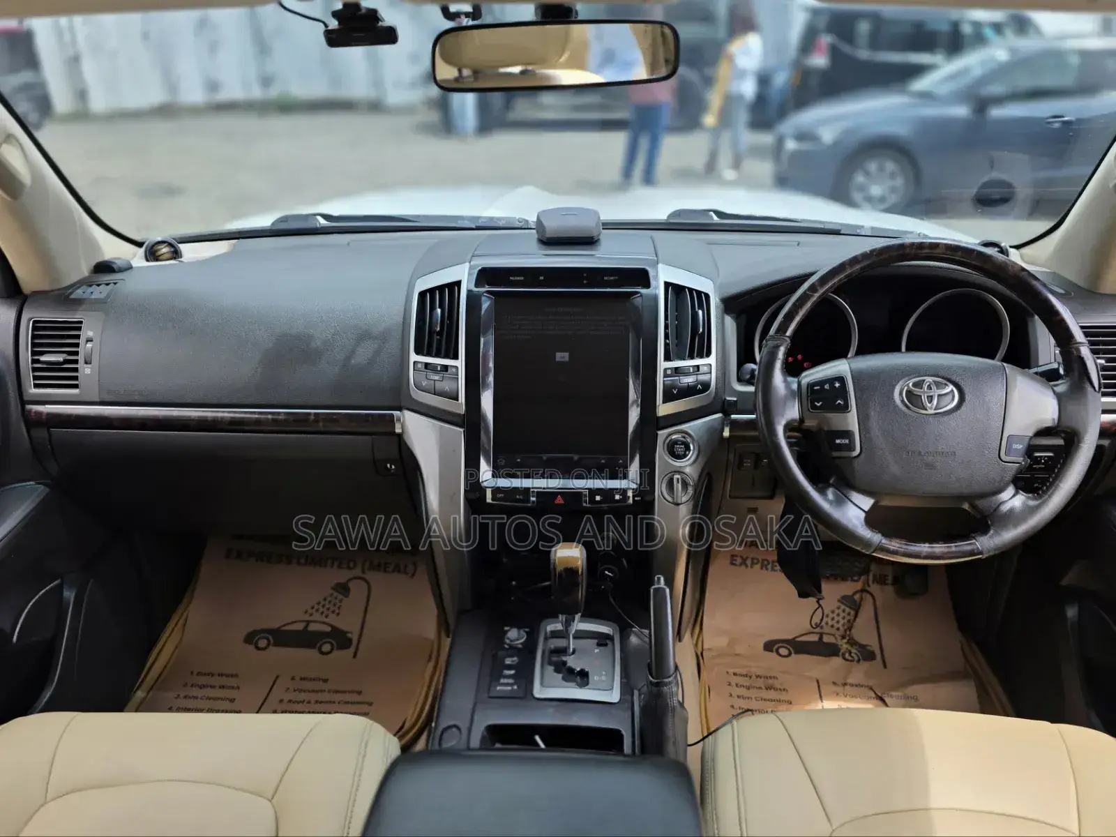 Toyota Land Cruiser 2010 Pearl