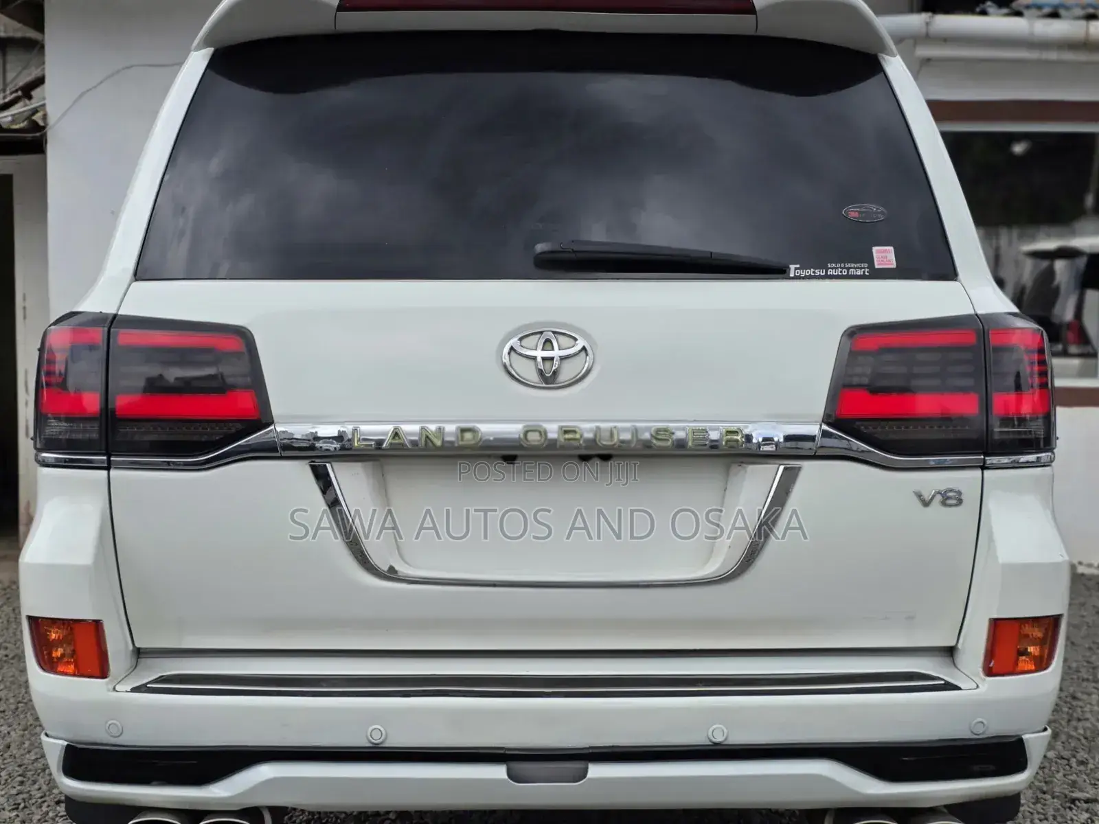 Toyota Land Cruiser 2010 Pearl