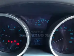 Toyota Land Cruiser 2010 Pearl