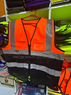 Reflective Contractor Vest With Functional Storage Areas