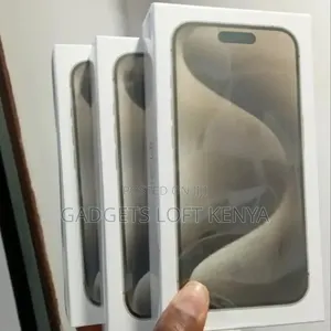 New Apple iPhone 15 Pro Max 256 GB Silver