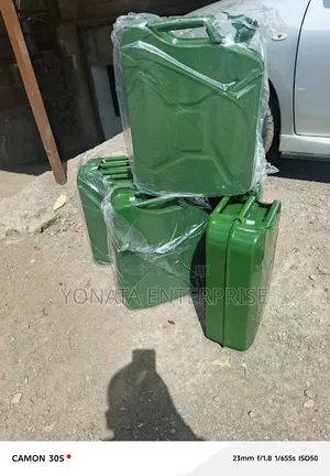 Heavy Duty Metallic Fuel Jerrycan 20l Available