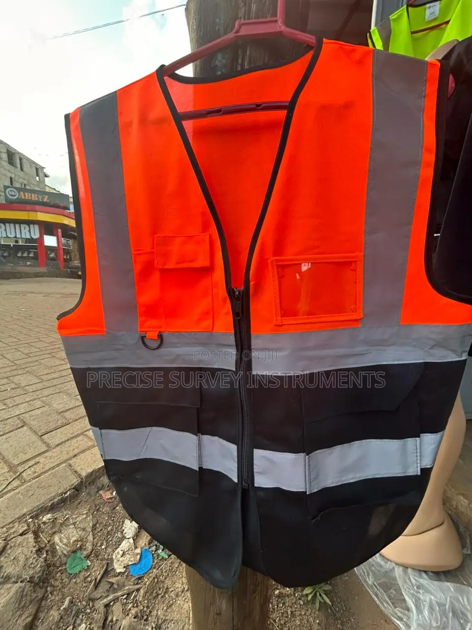 Reflective Safety Vest For Field And Site Personnel