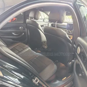Mercedes-Benz E250 2019 Blue