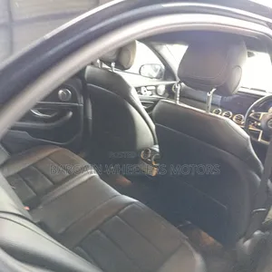 Mercedes-Benz E250 2019 Blue