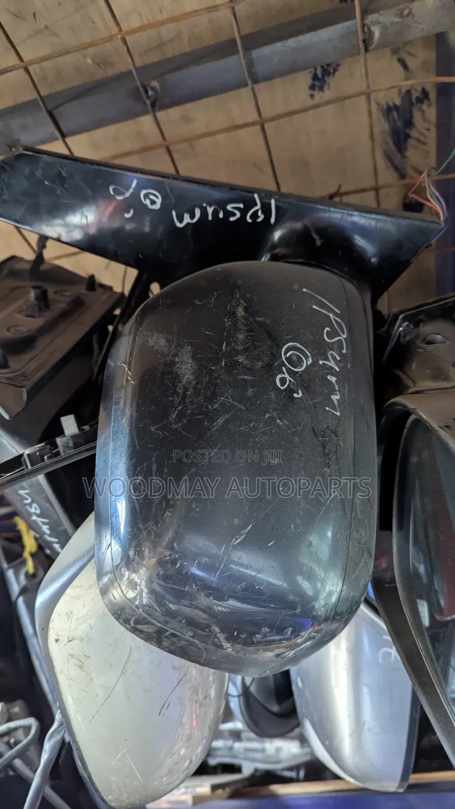 Toyota Ipsum Sidemirror