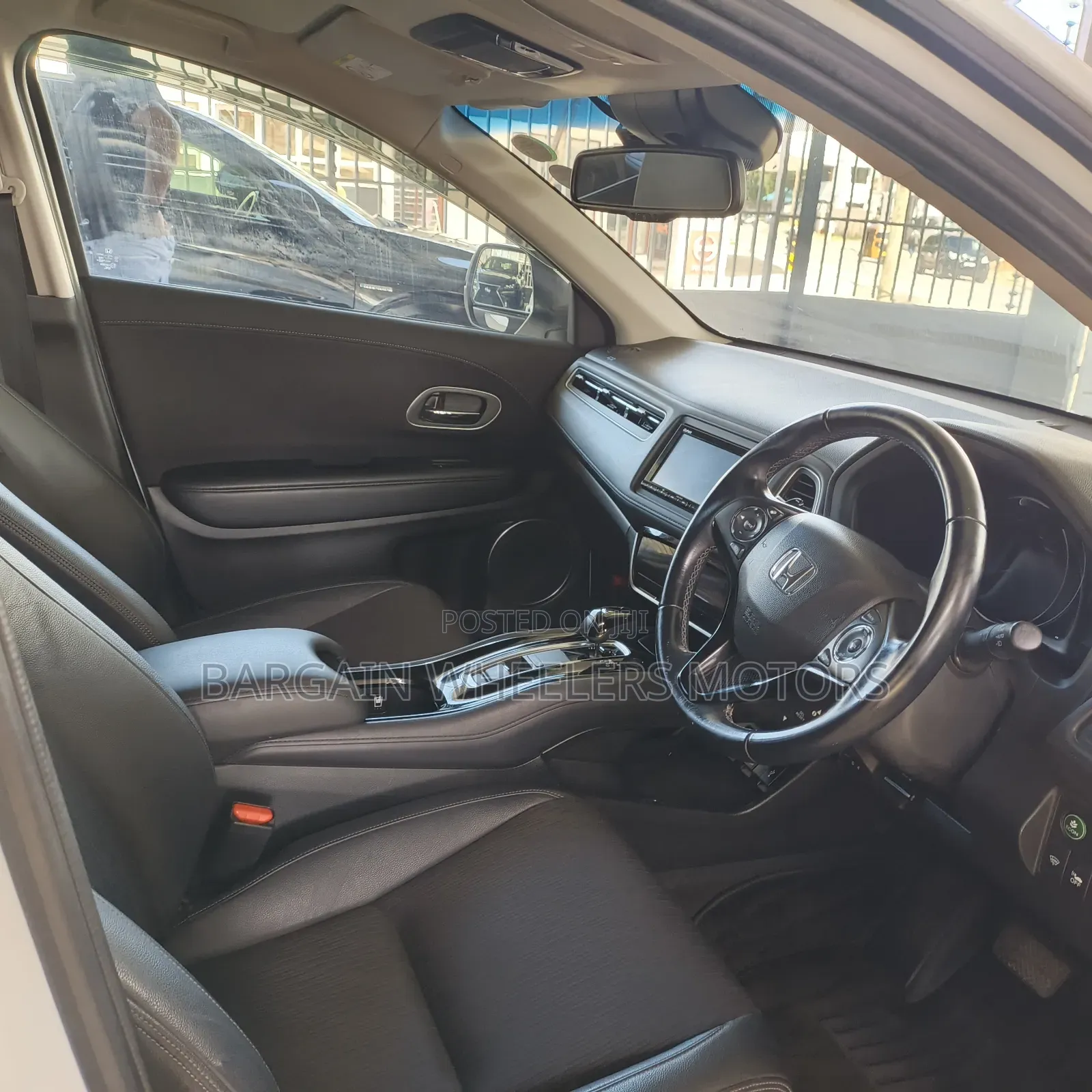 Honda Vezel 2019 White