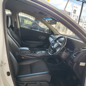 Honda Vezel 2019 White