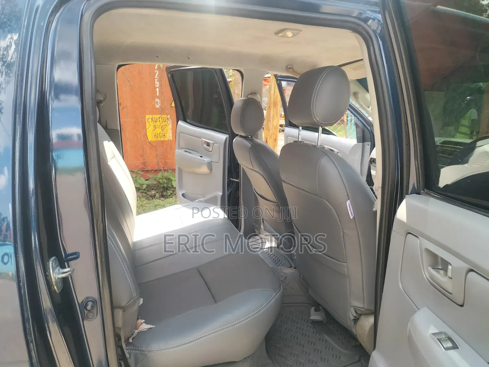 Toyota Hilux 2006 Blue