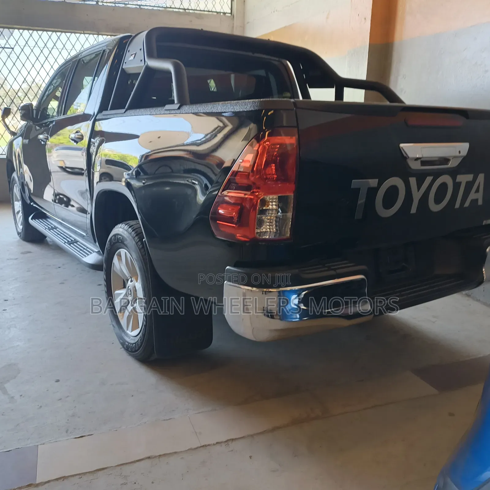 Toyota Hilux 2020 Black