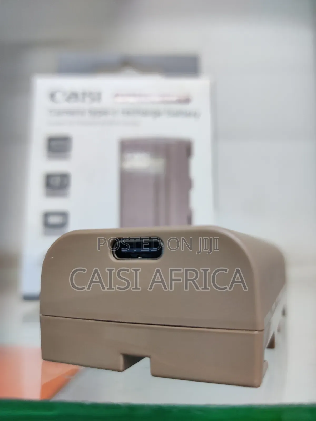 Caisi Cs-Np-F570h Type-C Rechargeable Battery