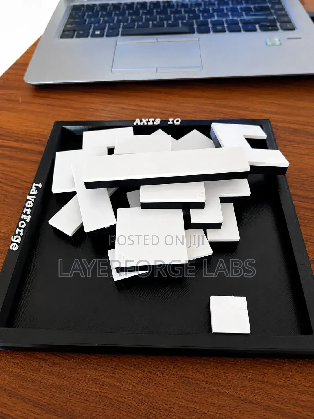Puzzle Board Axis Iq