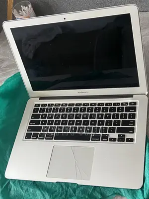 Laptop Apple MacBook Air 4GB Intel Core i5 SSD 128GB