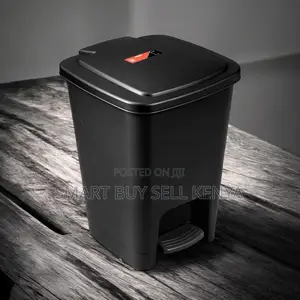 Smooth Operation Office Suitable 30l Hard Plastic Step Pedal Waste Bin