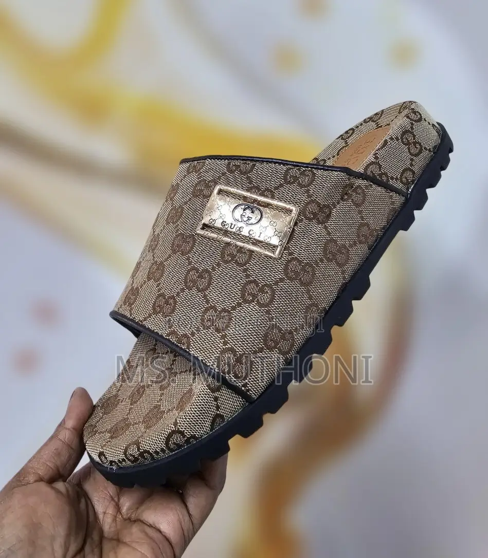 Gg Supreme Beige Canvas Monogram Gucci Slides Size 40-46