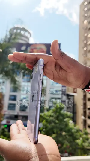 Apple iPhone 11 64 GB Purple