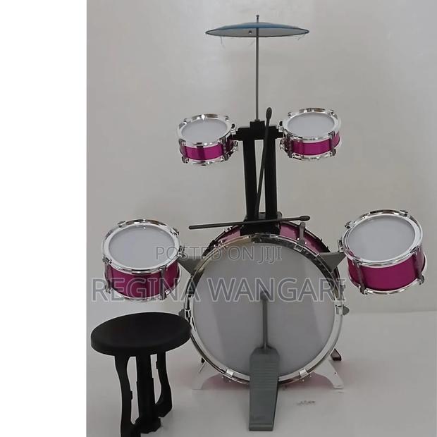 *Kids Jazz Drum Set
 Featuring 5 Drums, a Cymbal, and a Stool.