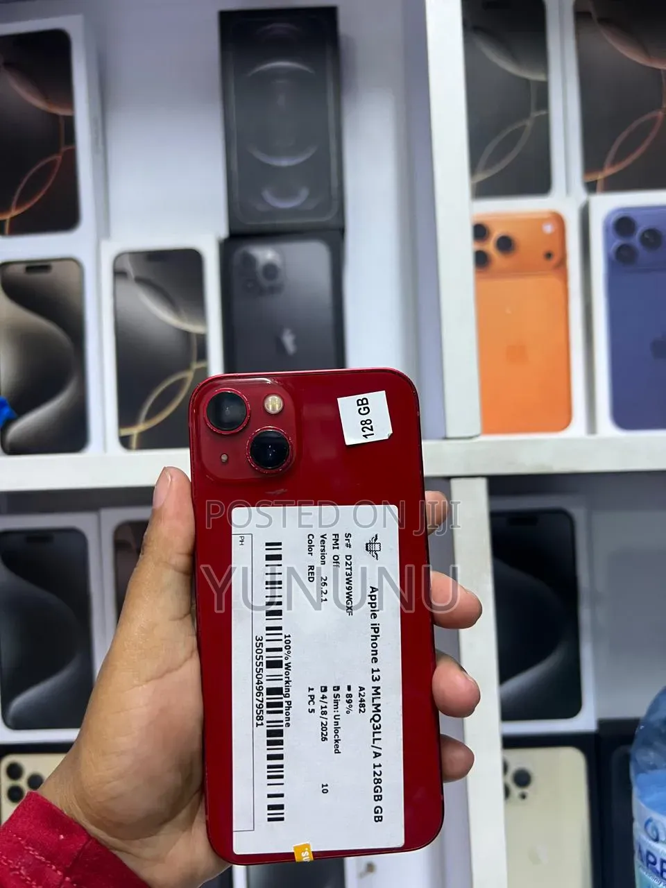 Apple iPhone 13 128 GB Red