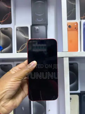 Apple iPhone 13 128 GB Red