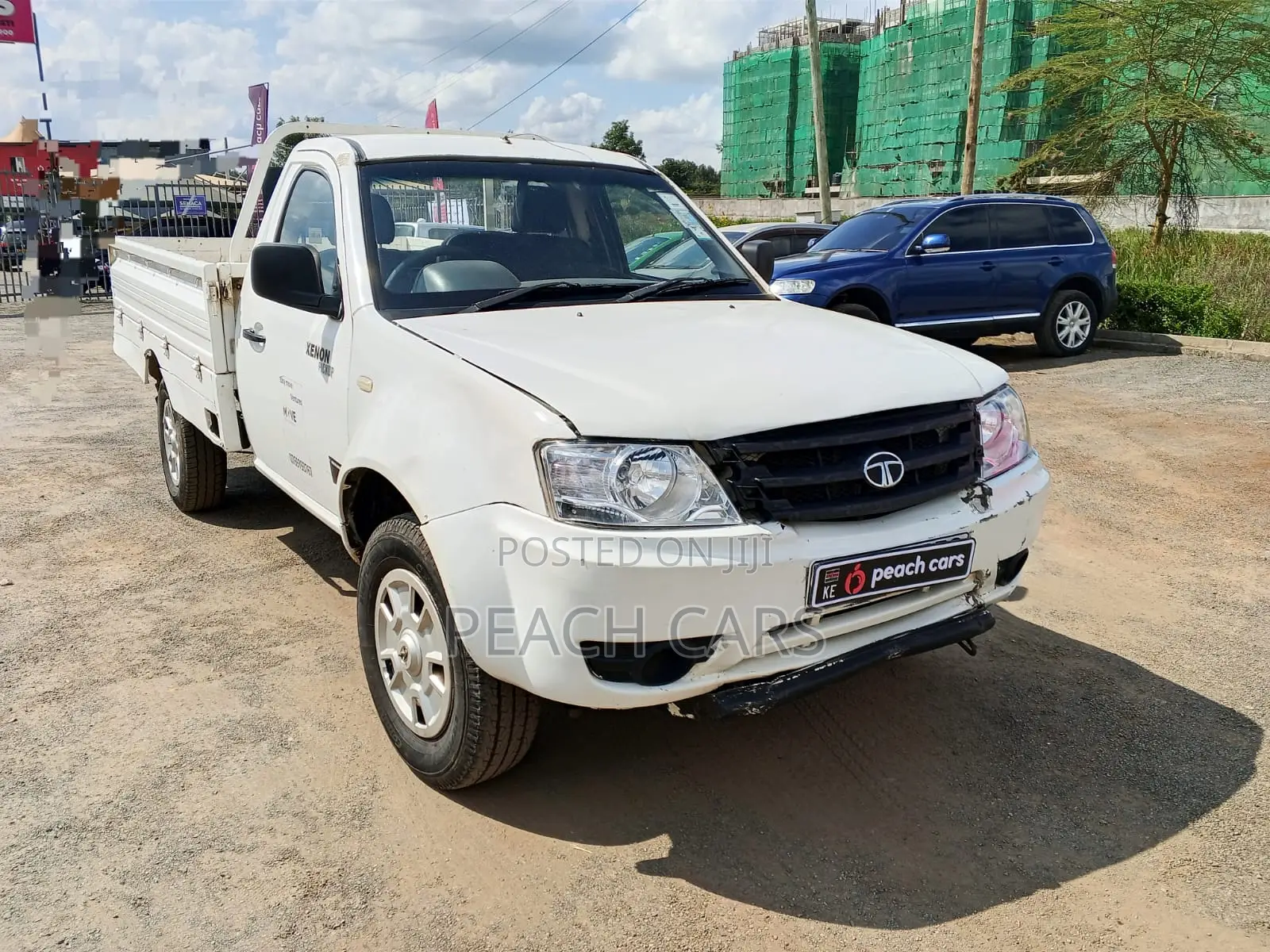 Tata Xenon 2018 White