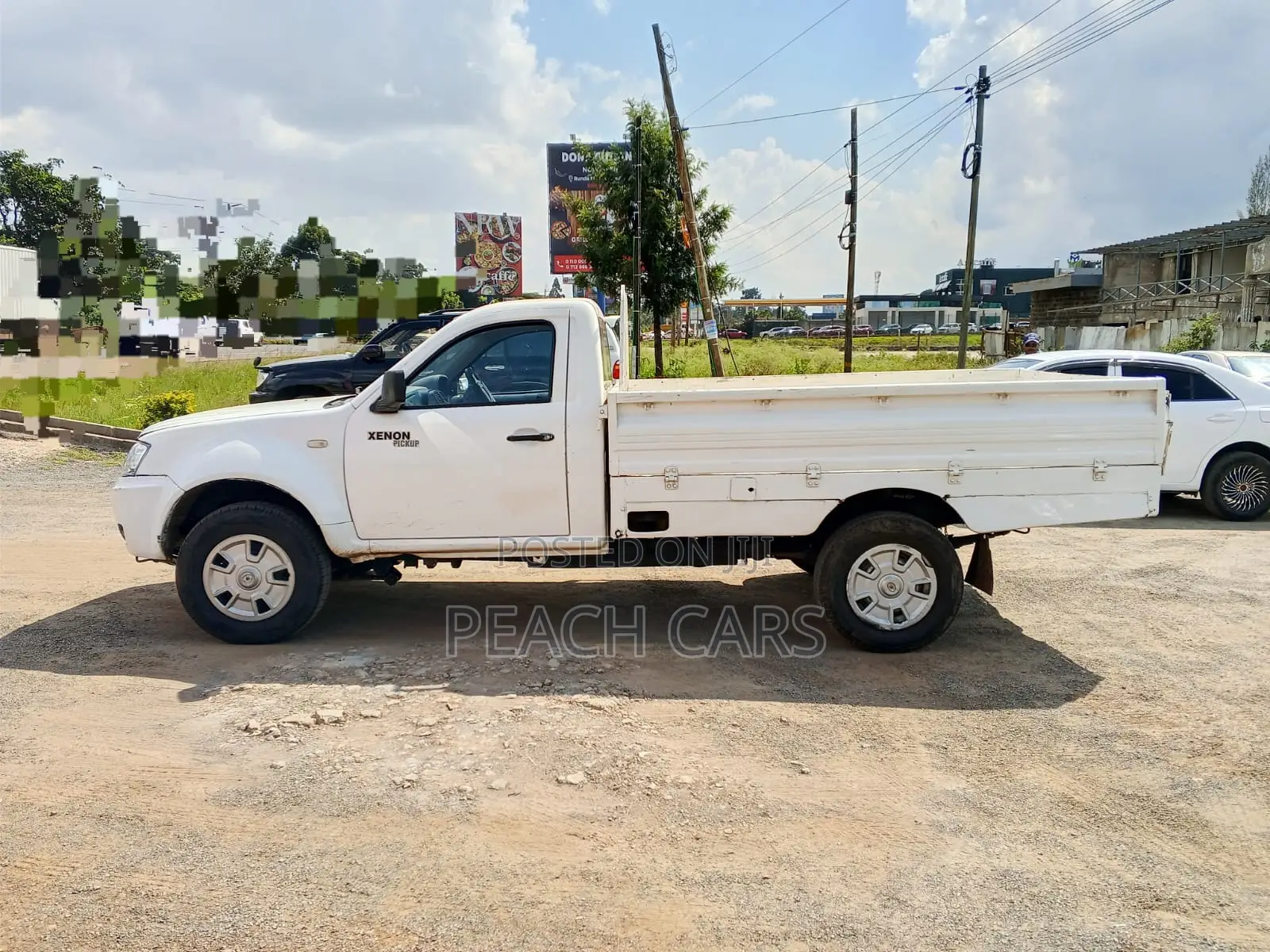 Tata Xenon 2018 White