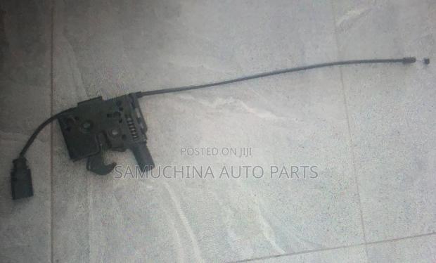 Bonnet Lock Audi - thumbnail 2