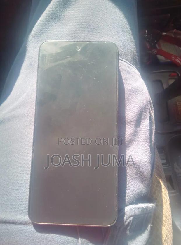 Infinix Hot 60i 128 GB Gray - thumbnail 3