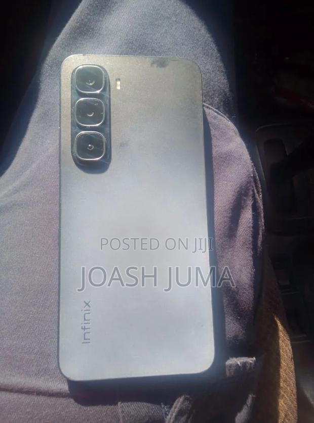 Infinix Hot 60i 128 GB Gray - thumbnail 4