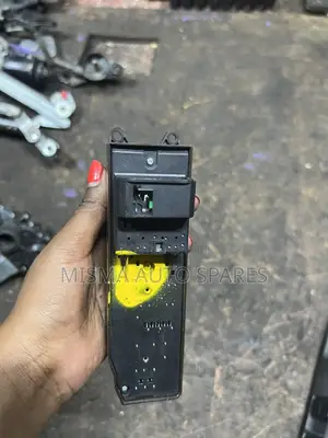 Hilux Vigo Door Main Switch
