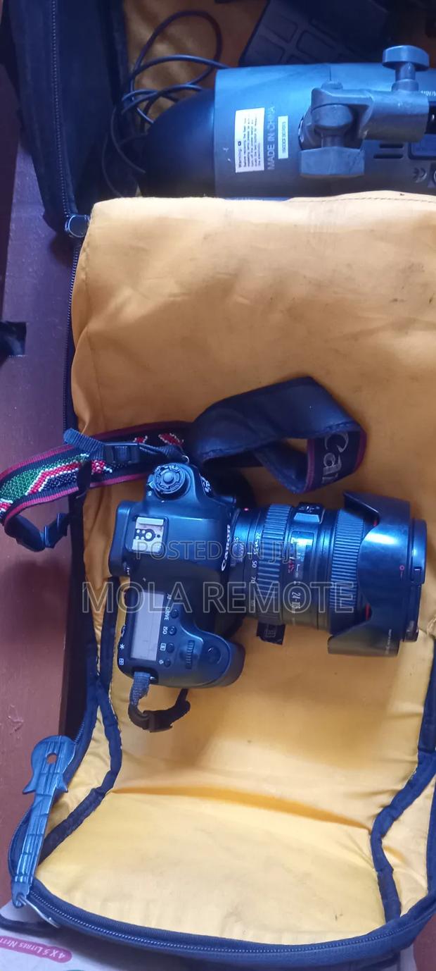 Canon 6d With 24-105mm Lens. - thumbnail 2