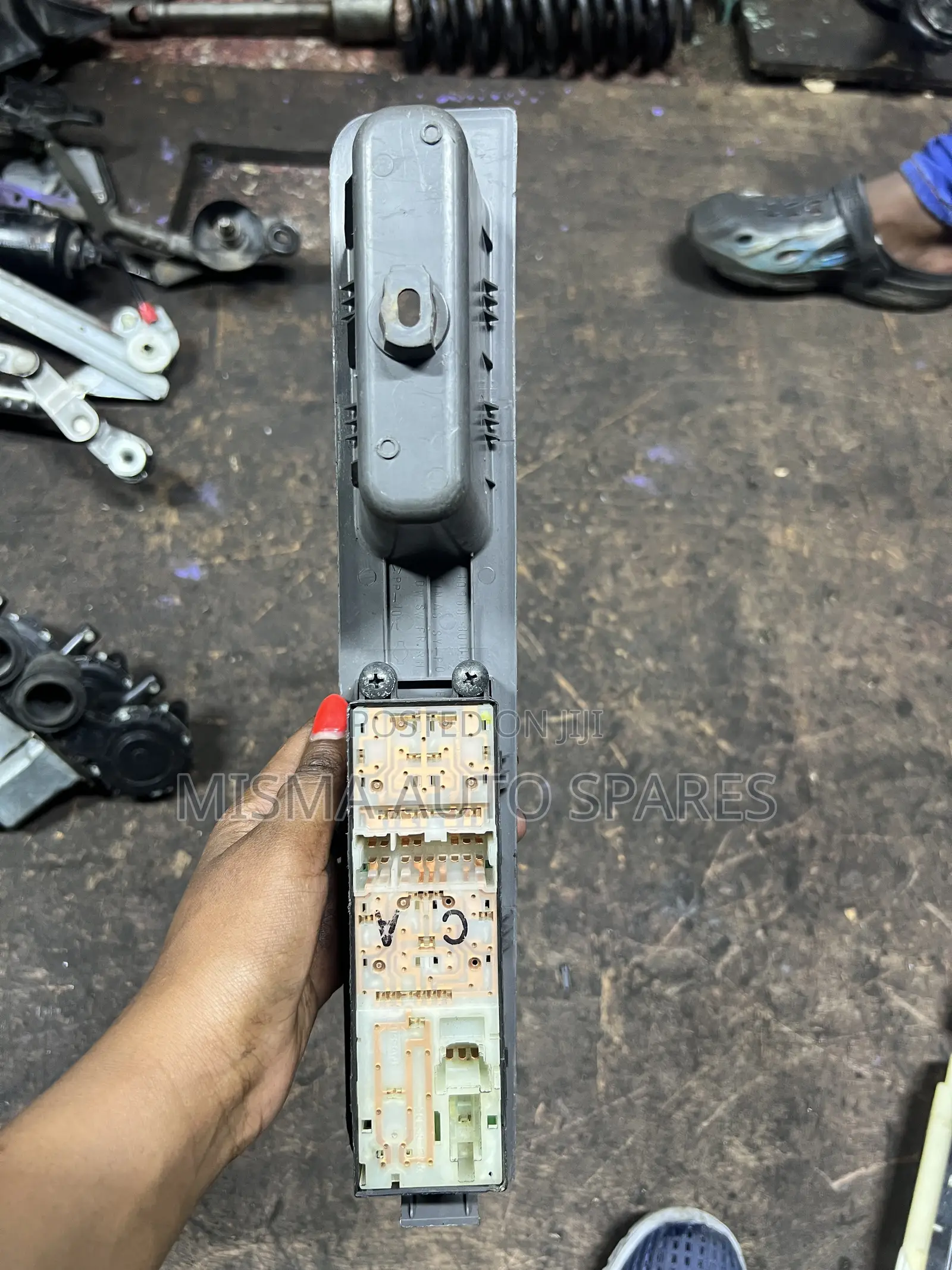 Nissan Tiida Door Main Switch