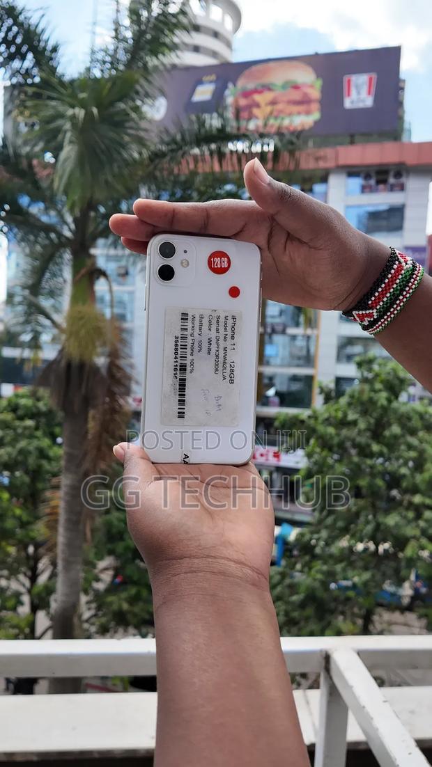 Apple iPhone 11 128 GB White