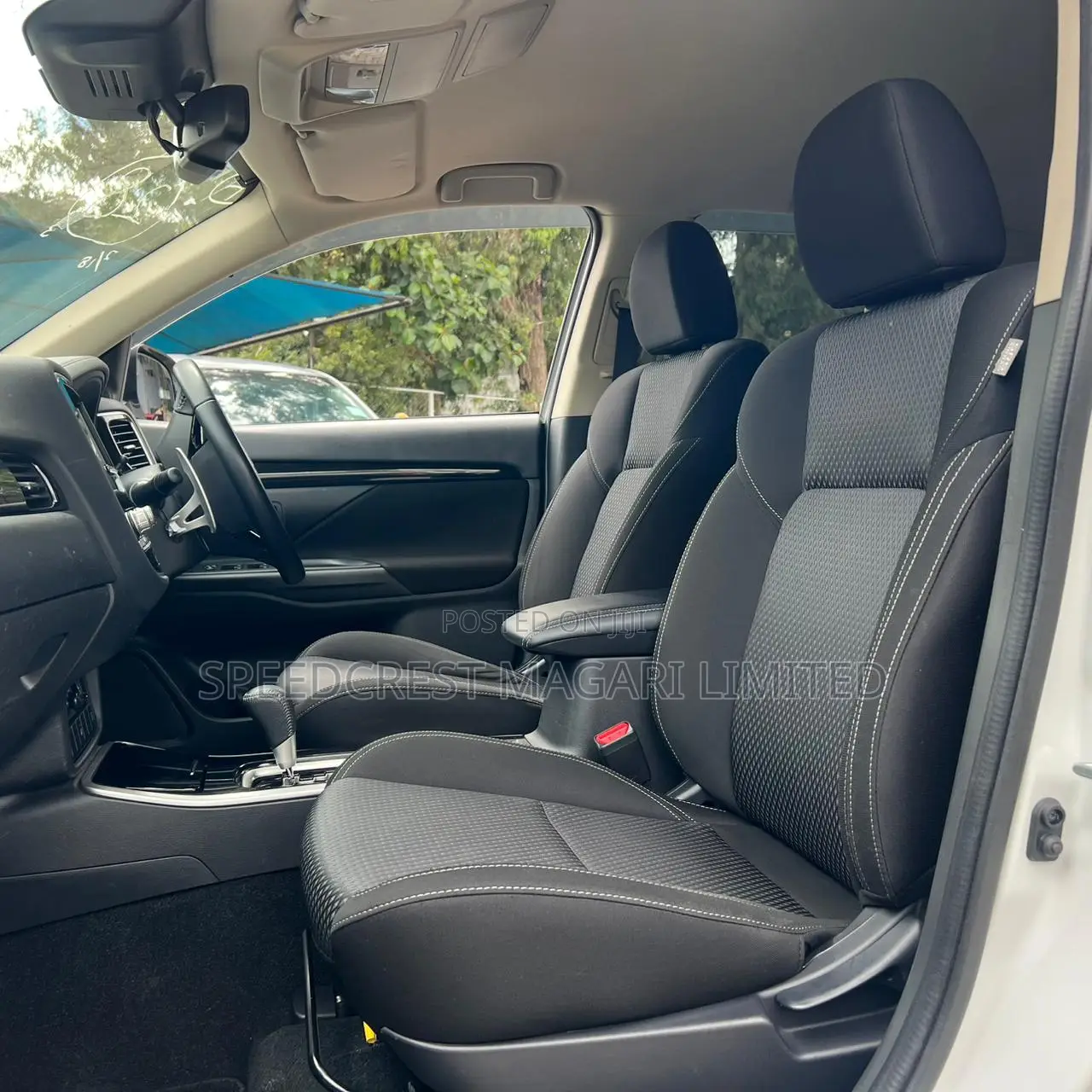 Mitsubishi Outlander 2020 White
