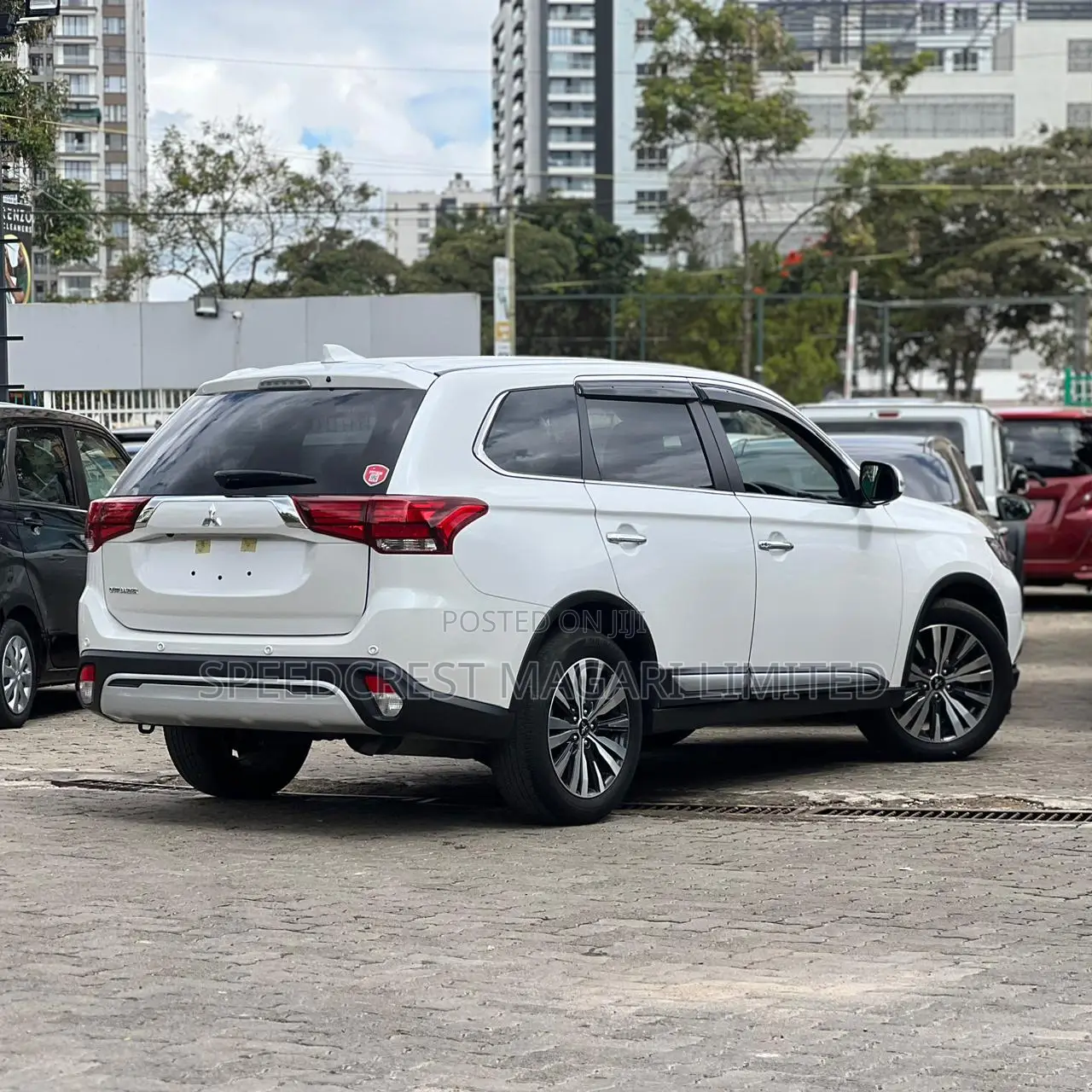 Mitsubishi Outlander 2020 White