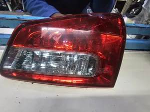 Y12 Bootlight