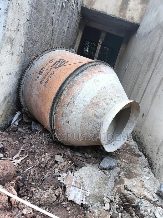 Concrete Mixer - main view