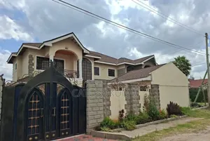 4bdrm Maisonette in Syokimai, Gateway Mall Area for rent