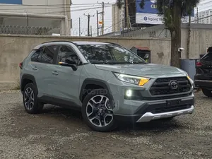 Toyota RAV4 Adventure AWD 2020 Green
