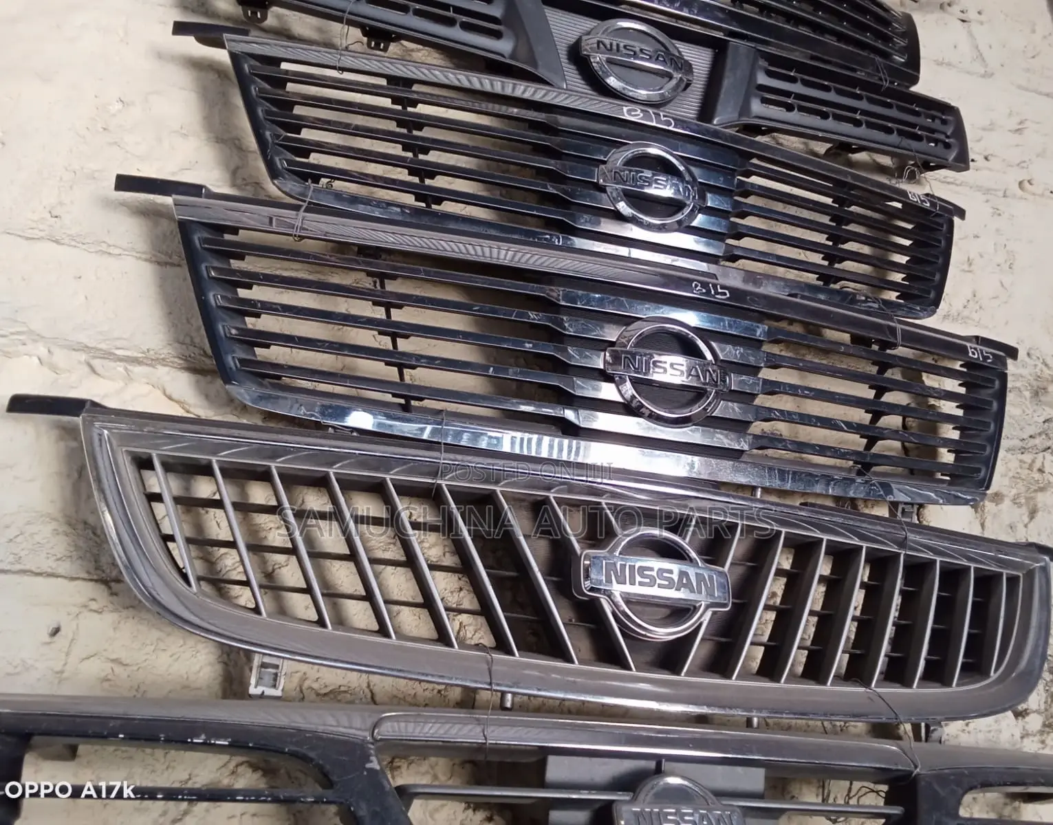 Grill Nissan Sunny B15