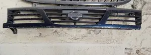 Grill Nissan Primera
