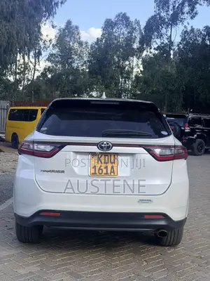 Toyota Harrier 2.0 Turbo 2018 White