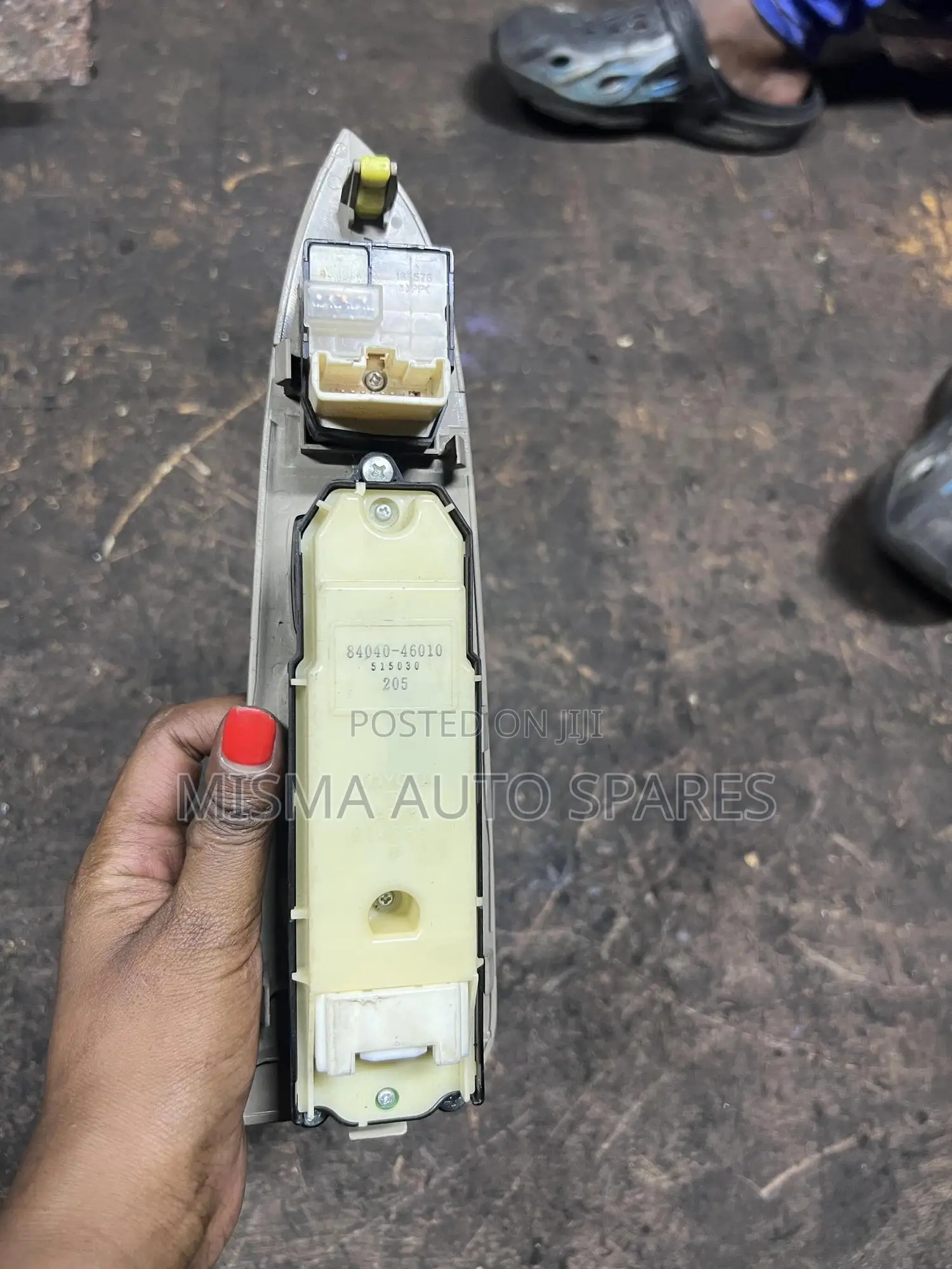 Door Main Switch Fir Fielder 2005 Model