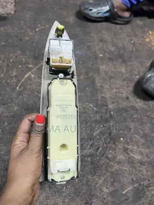 Door Main Switch Fir Fielder 2005 Model