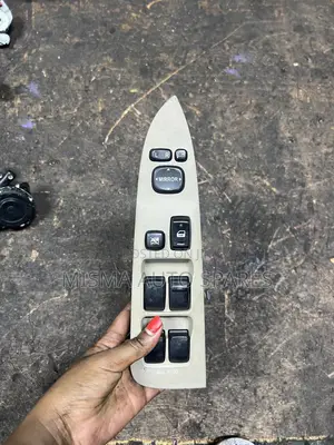 Door Main Switch Fir Fielder 2005 Model
