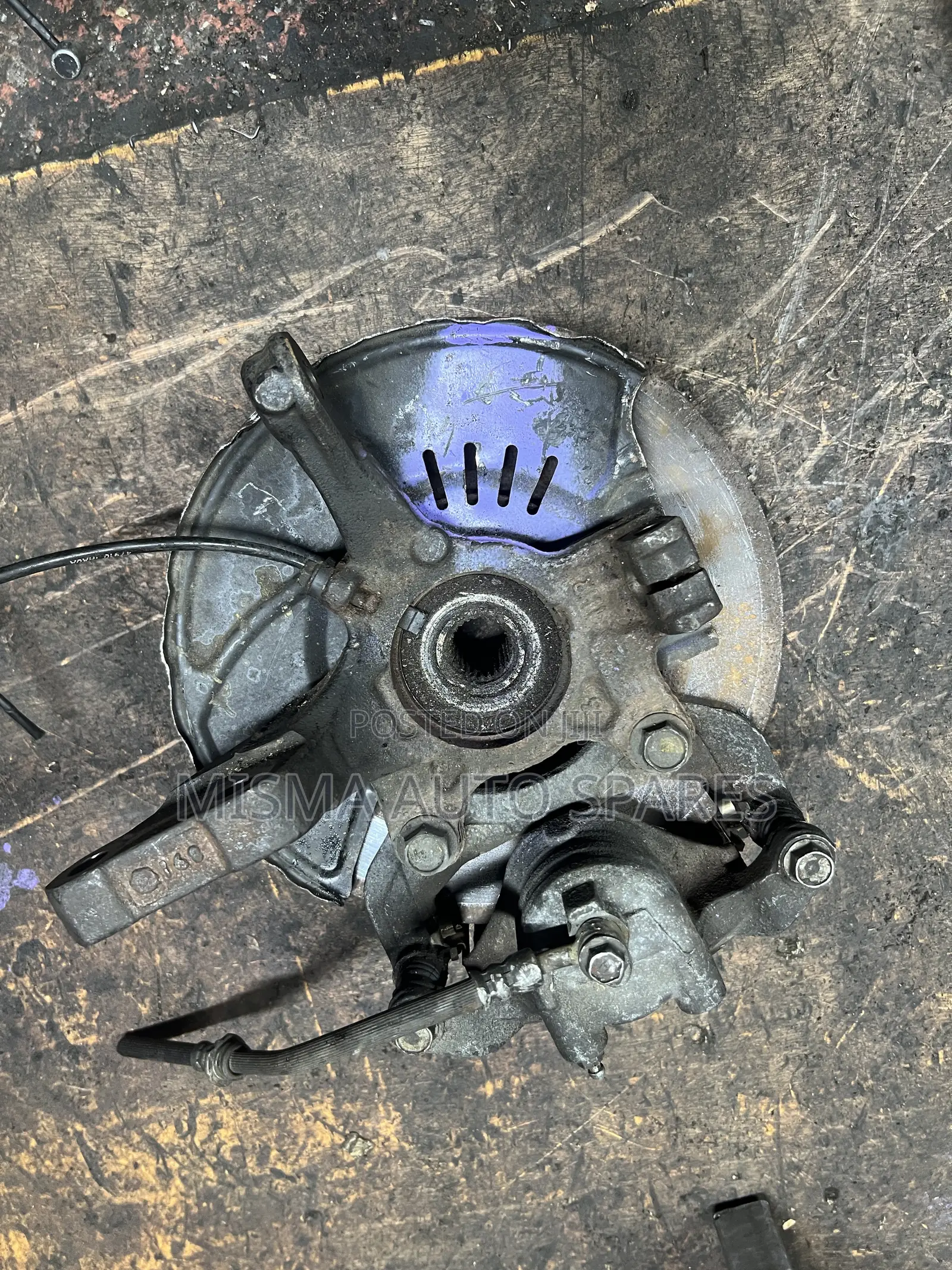 Nissan Note Front Hub