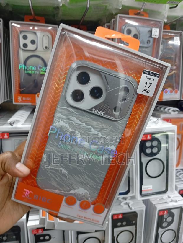 iPhone 17 Pro Scratch-Resistant Lightweight Grey Case - thumbnail 2