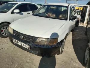 Nissan Advan 2005 White