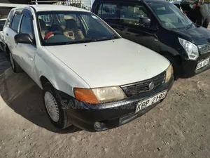 Nissan Advan 2005 White