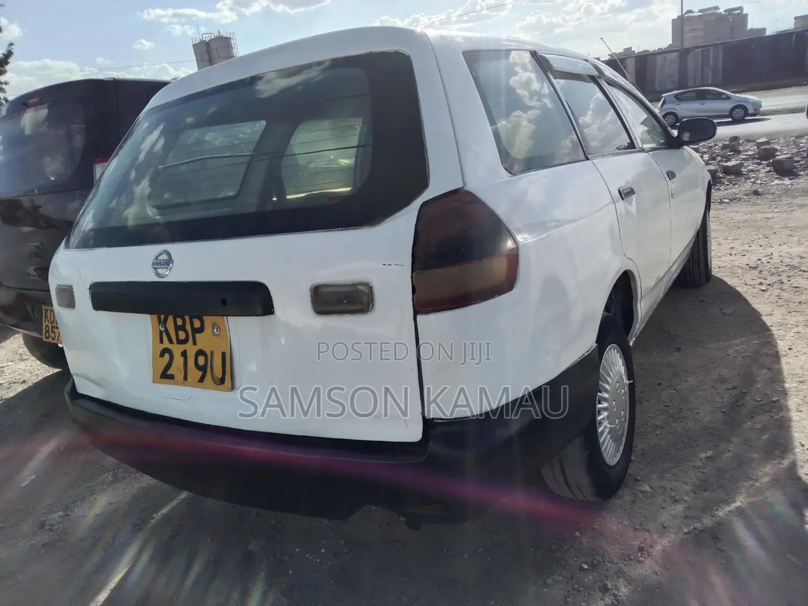 Nissan Advan 2005 White